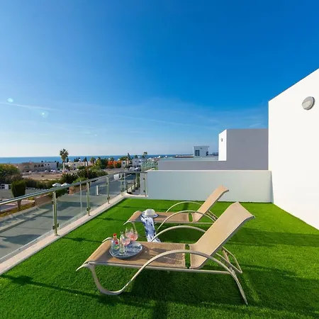 וילה Ammos, Walking Distance To The Sea! *
